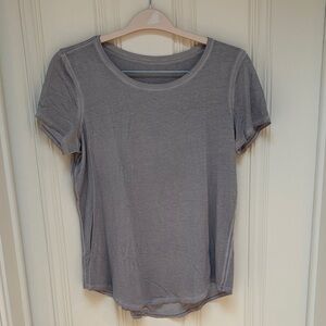 lululemon scoop neck t-shirt in gray